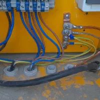 برقکشی ساختمانی صنعتی تضمینی|خدمات پیشه و مهارت|قزوین, |دیوار