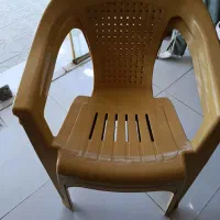 صندلی پلاستیکی