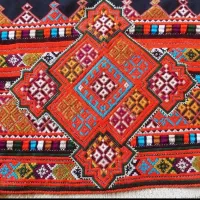 دنبال زیح فرح میگردم نقدی عجله هستم عروسی داریم