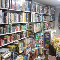 استخدام فروشنده و دستیار محتوا