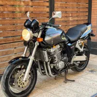 cb 1000
