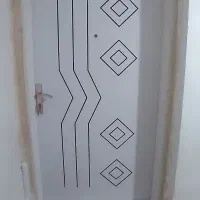 یه عدد درب ورودی حال