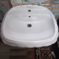 روشویی پایه دار مروارید بسیار تمیز