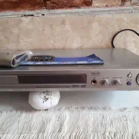 دی وی دی سامسونگ و چوب رختی چوبی رایگان و مجانی|پخش‌کننده DVD و ویدیو|زاهدان, |دیوار