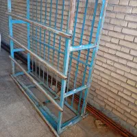 سلام شوش دانیال میز چوبی درحد نوهستش