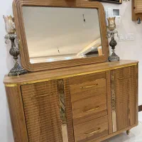 میز و کنسول