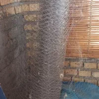 توری محافظ قفس مرغ و پرنده