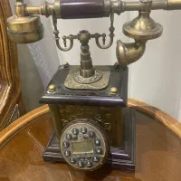 تلفن عتیقه|کلکسیون اشیاء عتیقه|تهران, امام حسین|دیوار