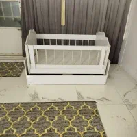 تخت خواب کودک دو کاره هم گهواره|تخت و صندلی بچه|مشهد, موعود|دیوار