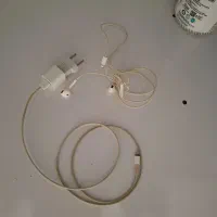 هنسفری و شارژر فابریک ایفون 8