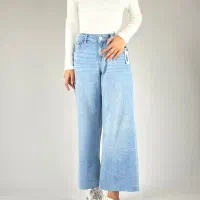 مدل برای عکاسی خانوم