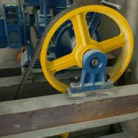 همکاری یک نیروی مسلط جهت کار در آسانسور