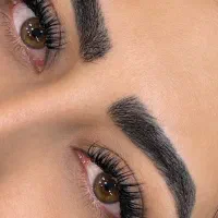 تخفیف ویژه پائیزی ناخن و کاشت و اکستنشن مژه