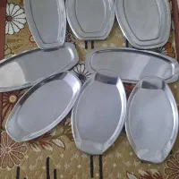 تعدادی ظروف حراج و سینی استیل