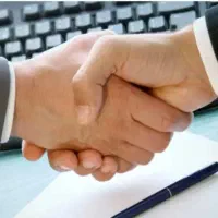 حسابدار خانم برای پخش مواد غذایی