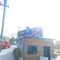 استخدام نیروی در فست فود