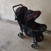 کالسکه دوقلو