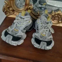 کتونی Balenciaga