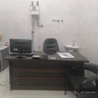 ۴عدد صندلی اداری و میز ،صندلی مدیریت