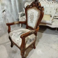 رنگ کاری مبلمان درب های چوبی