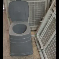 عروسک ترند، و توالت فرنگی سیار