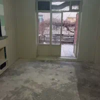 جیحون یک سوئیت ۲۸ متر تخلیه دارای پارک موتور