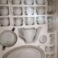 سرویس چینی 18 نفره پردیس(نو)