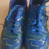 کفش فوتبال|کیف، کفش، کمربند|شیراز, کاراندیش|دیوار