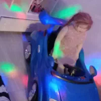 ماشین شارژی درحد نو باتری پرقدرت