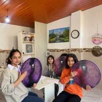 آموزش دف و تنبک توسط مدرس خانم رجبی