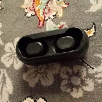 ارپاد سیاه یک یک ماه خریدمش شارژ داره کارتون داره