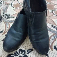 تعدادی کفش|کیف، کفش، کمربند|ملایر, |دیوار