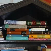 کتابخانه شخصی|کتاب و مجله تاریخی|ساری, |دیوار