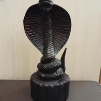 مجسمه چوبی تعدادی