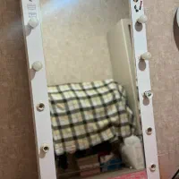 اینه قدی هالیوودی