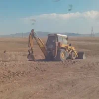 بیل بکهو مدل ۷۴ کلاغی سالم و سر حال تک برگ سند