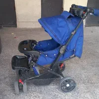 کالسکه محکم و صندلی کودک