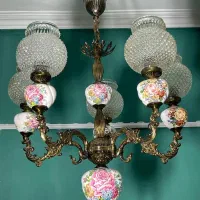 لوستر و دیوارکوب انتیک و قدیمی