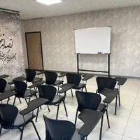 کلاس آموزشی با امکانت به روز