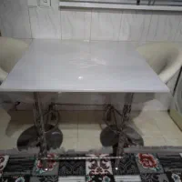 میز غذاخوری ۲نفره تمیز و سالم