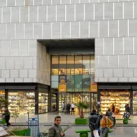 تعدادی نیروی خدماتی آقا نیازمندیم فوری فوری|استخدام سرایداری و نظافت|تهران, شوش (باغ آذری)|دیوار