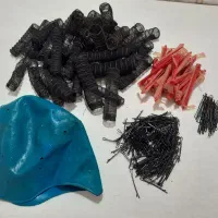 مقداری وسایل  آرایشگری