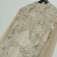 لباس مجلسی|لباس|رشت, حمیدیان|دیوار