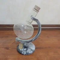 کره زمین شیشه ای با پایه سنگ مصنوعی