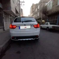 کویک GxRlپارس خودرویی۴۰۳|خودرو سواری و وانت|کرج, حصارک بالا|دیوار