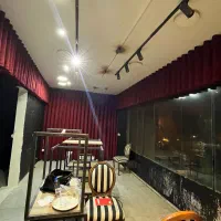 سفارش دوخت و نصب پرده سالن پذیرایی و اداری