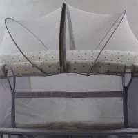 گهواره برقی ماستلا تخت کنار مادر