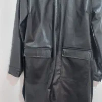 مانتو چرم|لباس|رشت, باهنر|دیوار