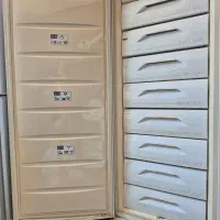فریزر ایستاده امرسان. گاز نداره