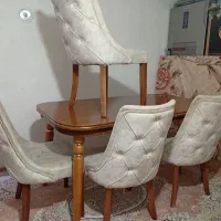 میز غذاخوری چهار نفره در حد نو